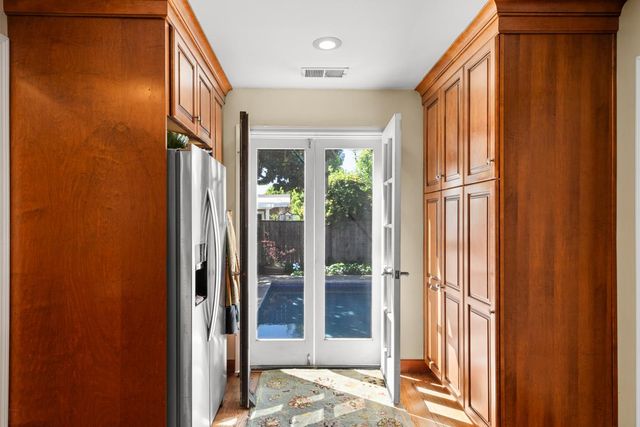 2418 W Rutledge Way, Stockton, CA 95207