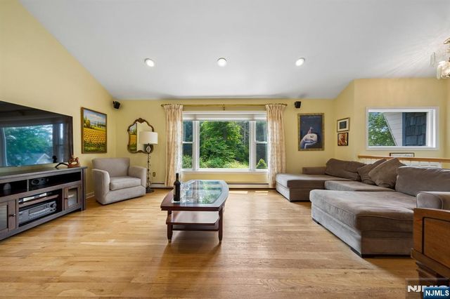 364 Piermont Avenue, Hillsdale, NJ 07642