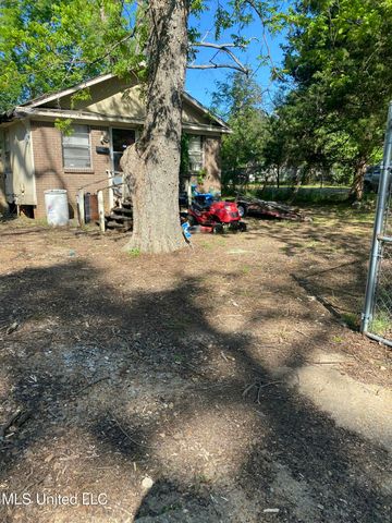 3704 Hollywood Avenue, Jackson, MS 39213