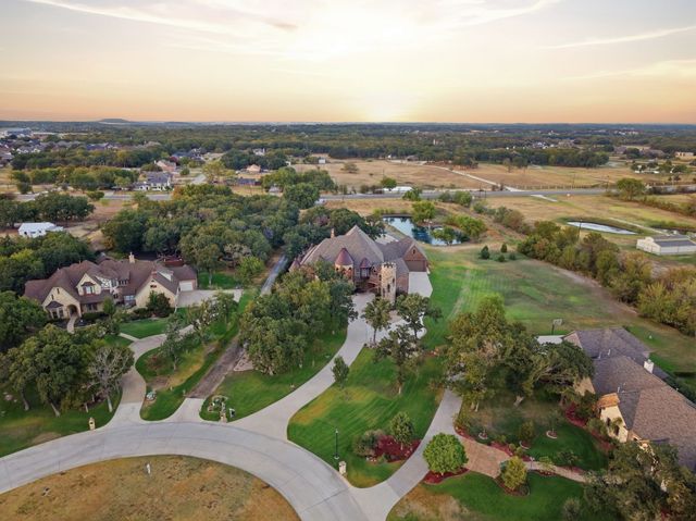 664 Manor Drive, Argyle, TX 76226