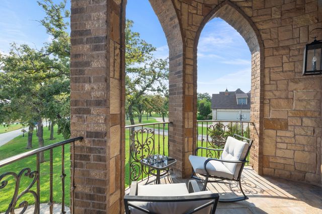 664 Manor Drive, Argyle, TX 76226