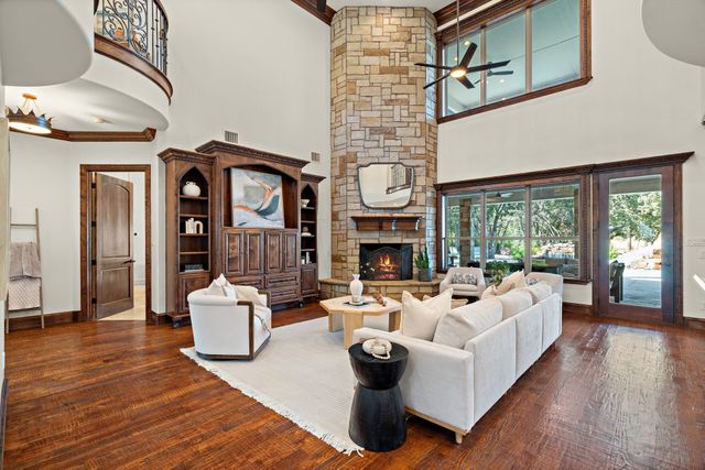 664 Manor Drive, Argyle, TX 76226