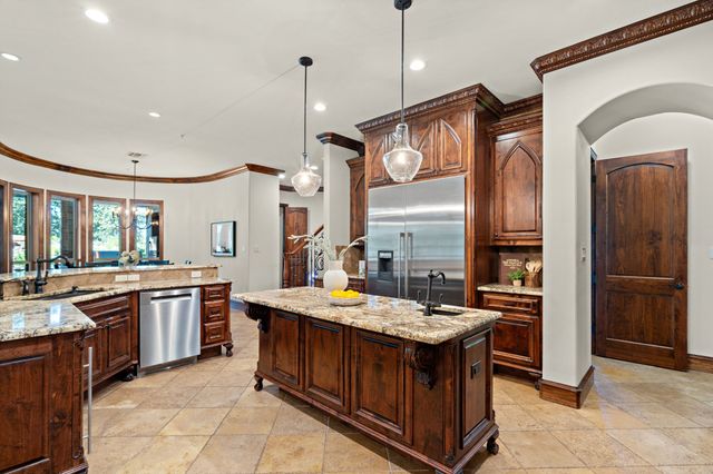 664 Manor Drive, Argyle, TX 76226