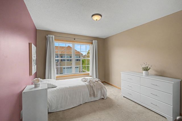 7217 Jewel Lane N 902, Maple Grove, MN 55311