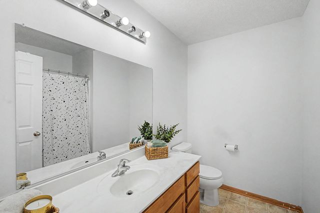 7217 Jewel Lane N 902, Maple Grove, MN 55311