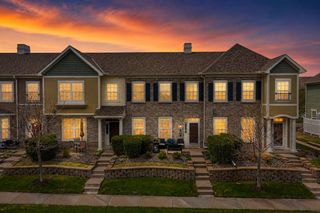 7217 Jewel Lane N 902, Maple Grove, MN 55311