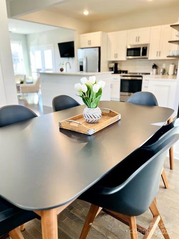 1057 Riverside Drive, Asheville, NC 28804