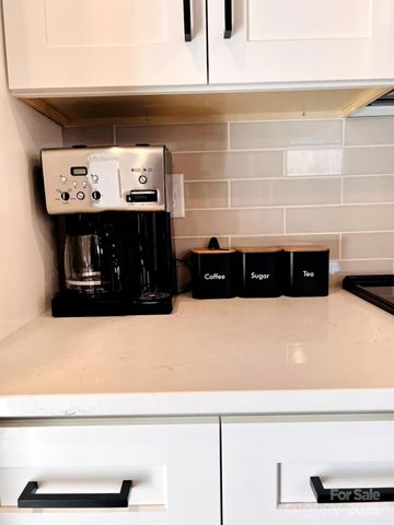 1057 Riverside Drive, Asheville, NC 28804