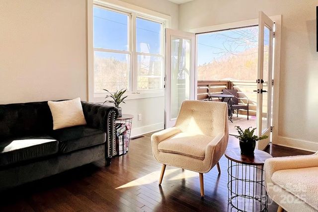 1057 Riverside Drive, Asheville, NC 28804