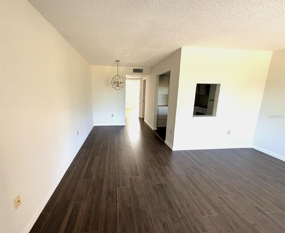 2 QUAILS RUN BOULEVARD 8, Englewood, FL 34223