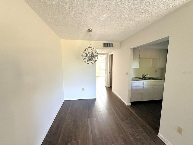 2 QUAILS RUN BOULEVARD 8, Englewood, FL 34223