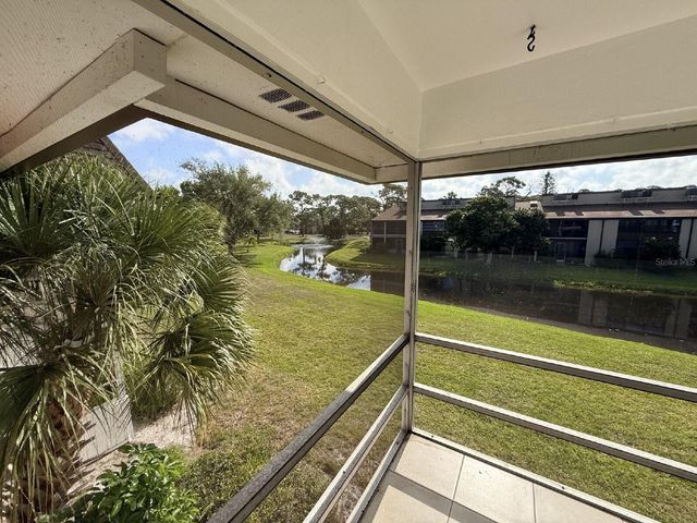 2 QUAILS RUN BOULEVARD 8, Englewood, FL 34223