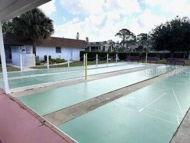 2 QUAILS RUN BOULEVARD 8, Englewood, FL 34223