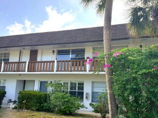 2 QUAILS RUN BOULEVARD 8, Englewood, FL 34223