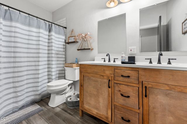 313 Hidden Acres Drive, Merlin, OR 97532