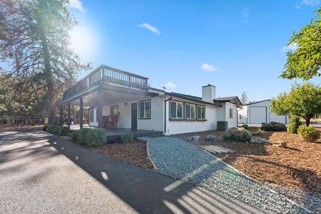 313 Hidden Acres Drive, Merlin, OR 97532