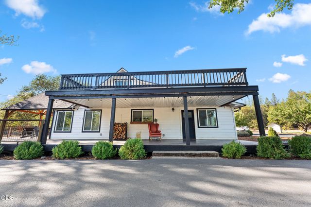 313 Hidden Acres Drive, Merlin, OR 97532