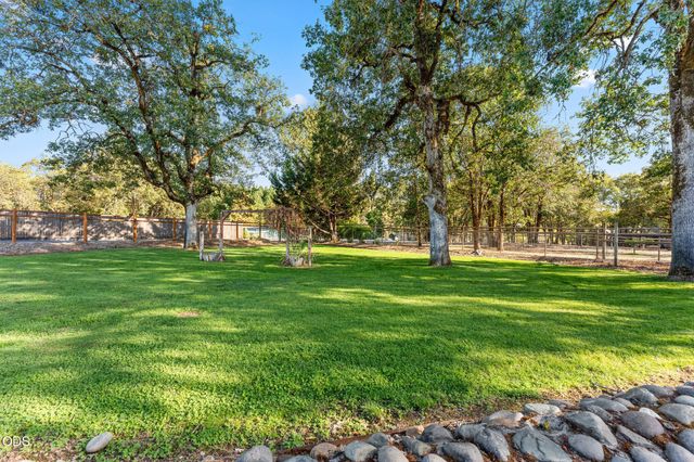 313 Hidden Acres Drive, Merlin, OR 97532