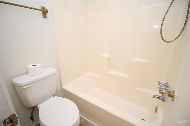 50 Fulton Ave D15, Pensacola, FL 32503