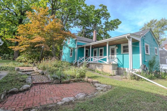26240 Pettibone Road, Bedford, OH 44146
