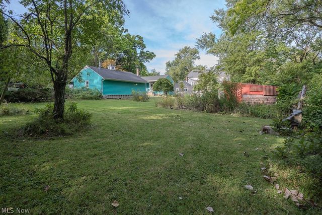 26240 Pettibone Road, Bedford, OH 44146