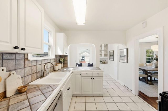 1105 Summer Avenue, Burlingame, CA 94010