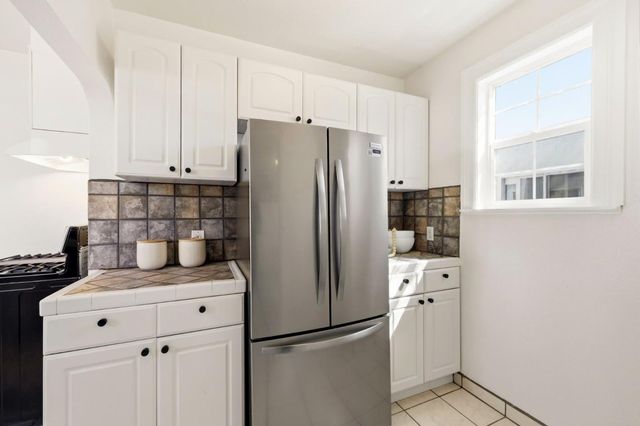 1105 Summer Avenue, Burlingame, CA 94010