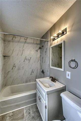 3535 N CHELSEA Avenue, Kansas City, MO 64117