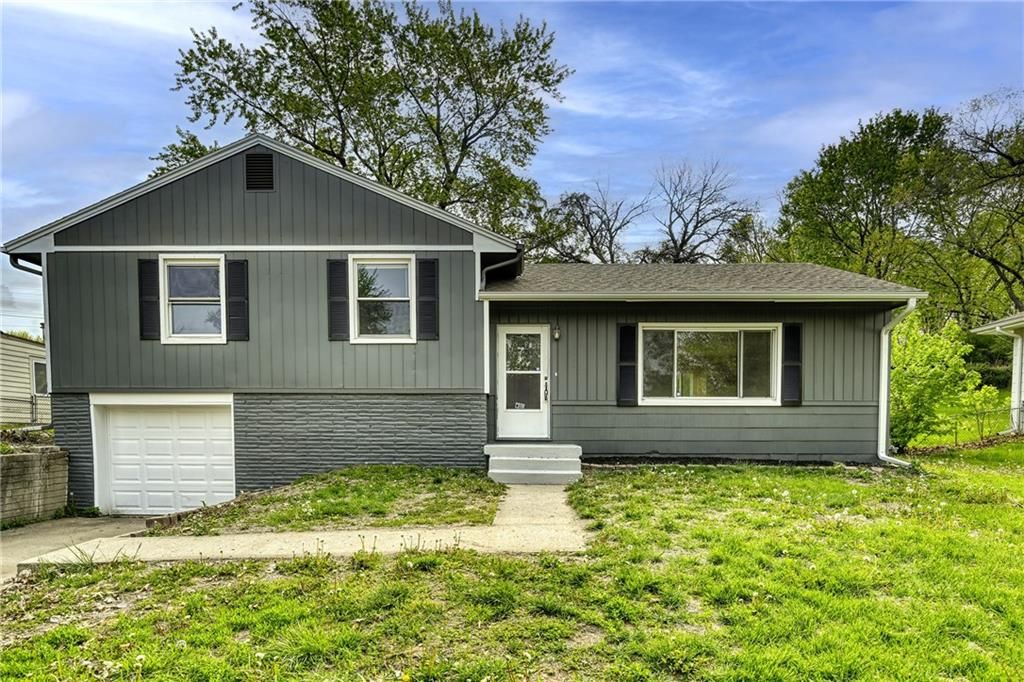 3535 N CHELSEA Avenue, Kansas City, MO 64117