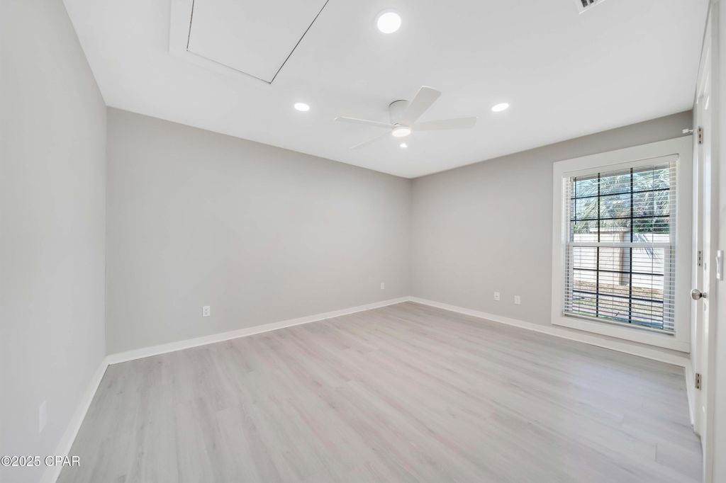 Image 15 of property listing at 17462 Front Beach Road 16C, Panama City Beach, FL 32413