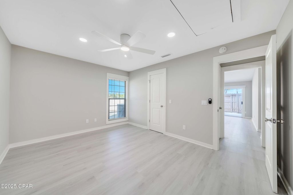 Image 16 of property listing at 17462 Front Beach Road 16C, Panama City Beach, FL 32413