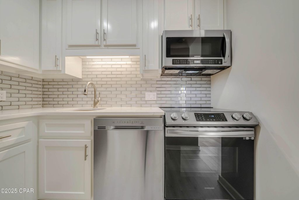 Image 2 of property listing at 17462 Front Beach Road 16C, Panama City Beach, FL 32413