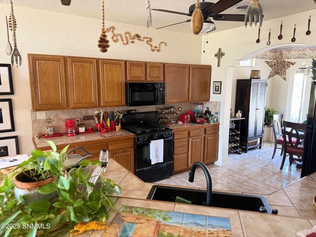 3013 Wedge Rd SE, Deming, NM 88030