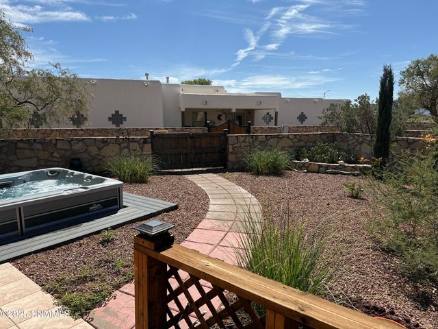 3013 Wedge Rd SE, Deming, NM 88030