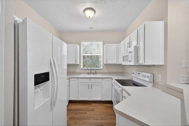 11047 BLACK SWAN COURT, Seffner, FL 33584