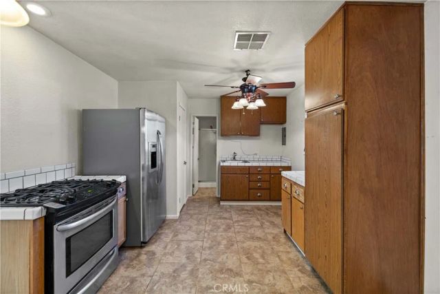 43453 7th East, Lancaster, CA 93535