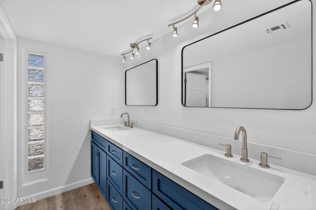 330 E EMBASSY Street, Tempe, AZ 85288