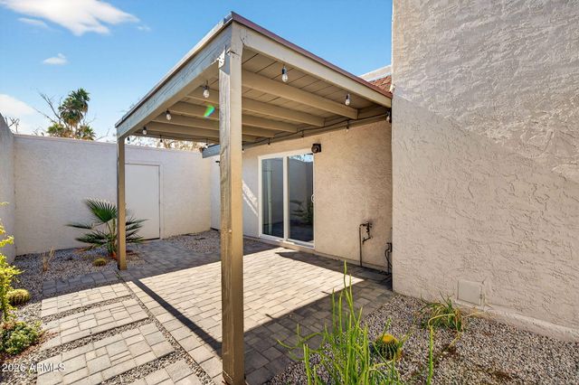 330 E EMBASSY Street, Tempe, AZ 85288