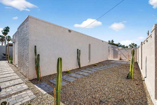 330 E EMBASSY Street, Tempe, AZ 85288