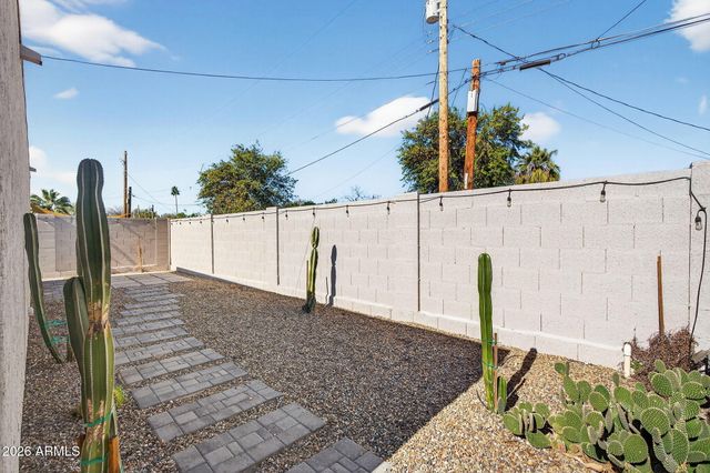 330 E EMBASSY Street, Tempe, AZ 85288