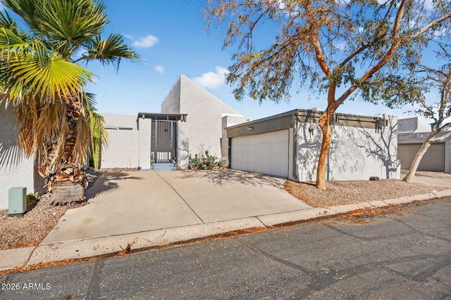 330 E EMBASSY Street, Tempe, AZ 85288