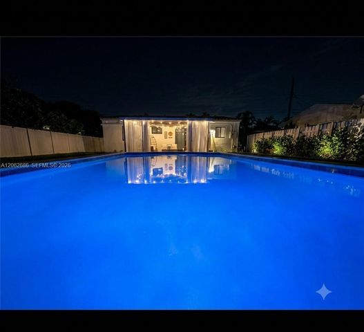 1415 Garfield St, Hollywood, FL 33020