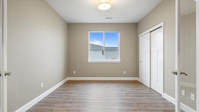 2763 Carefree Loop, West Richland, WA 99353