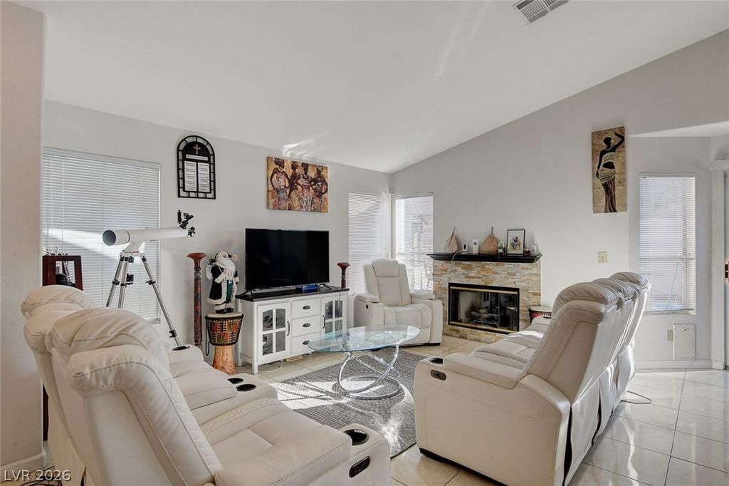 8113 North Hercules Drive, Las Vegas, NV 89128 — photo 3