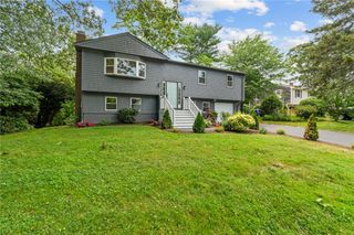 7 Antony Avenue, Bristol, RI 02809