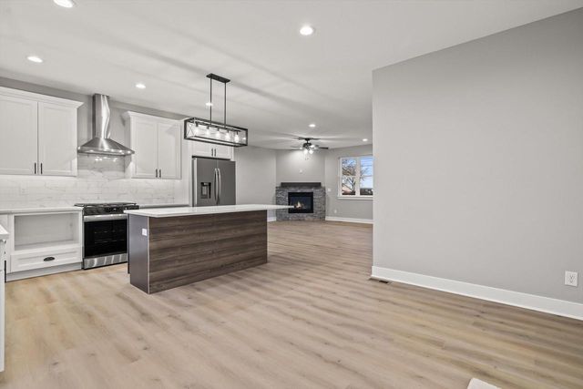 12212 Sheridan ROAD, Pleasant Prairie, WI 53158