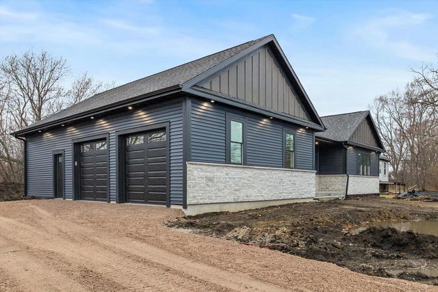 12212 Sheridan ROAD, Pleasant Prairie, WI 53158