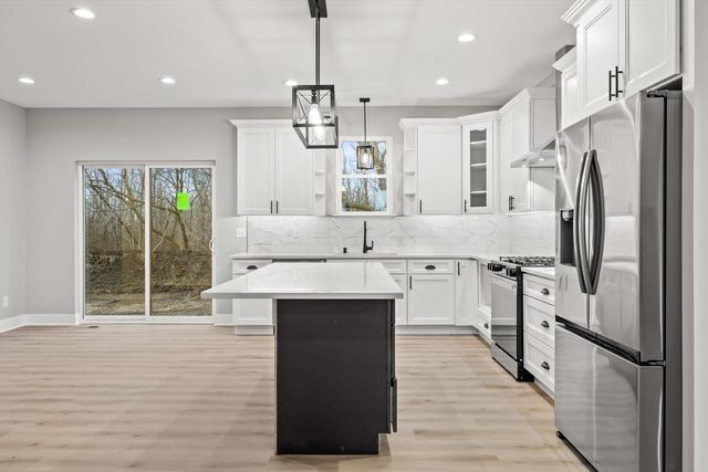 12212 Sheridan ROAD, Pleasant Prairie, WI 53158