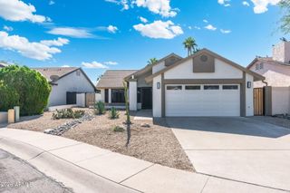 6913 E KINGS Avenue, Scottsdale, AZ 85254