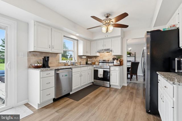 576 BUCHERT RD, Gilbertsville, PA 19525